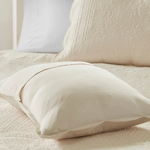 3 Piece Reversible Scalloped Edge Quilt Set Cream King Cal King
