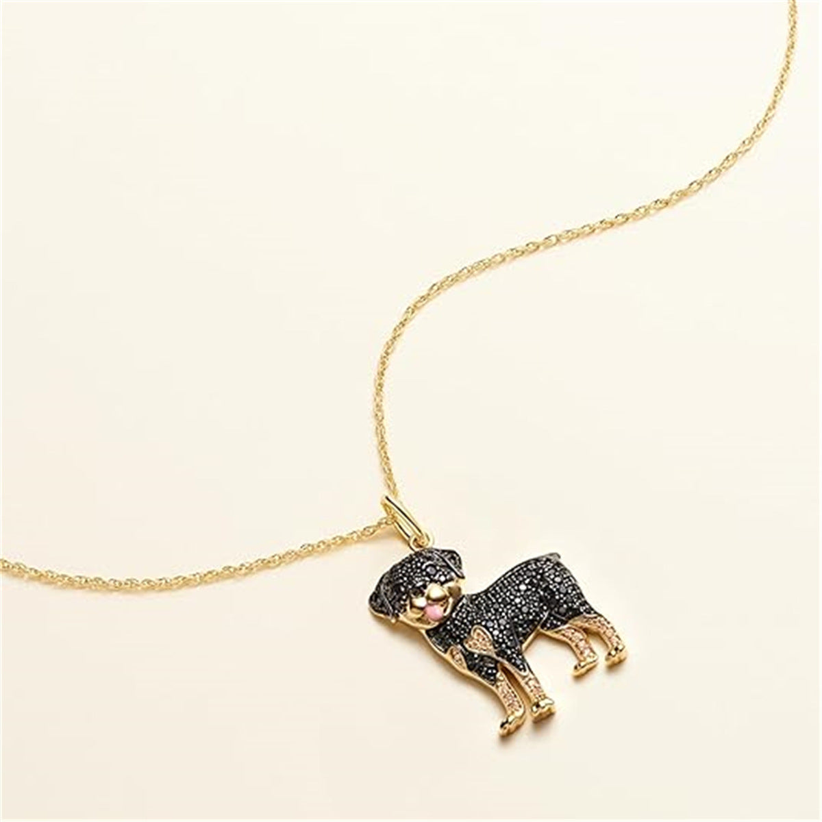 Cute Fashion Rowena Shaped Pendant Necklace