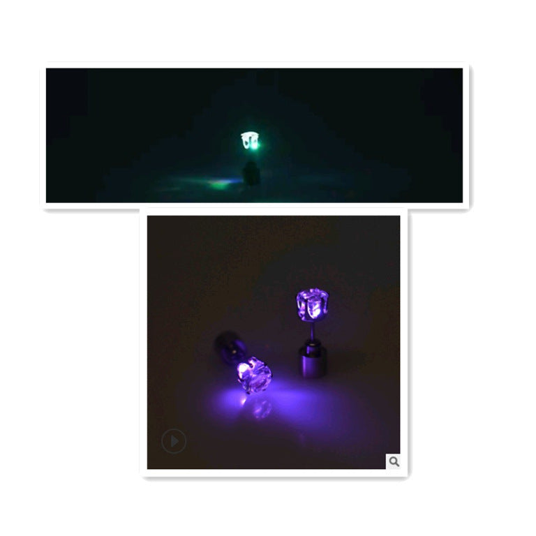 The factory sells Korean version of Haoshi Earrings directly from stock, bar, night club party, tide person led earrings, shining Earrings
