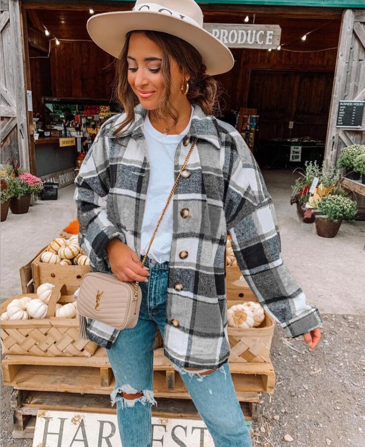 Long-Sleeved Lapel Loose-Fitting Women's Plaid Shirt