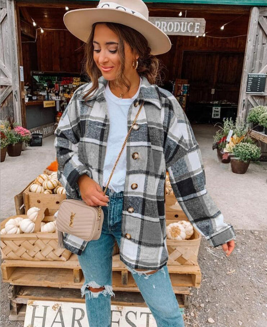 Long-Sleeved Lapel Loose-Fitting Women's Plaid Shirt
