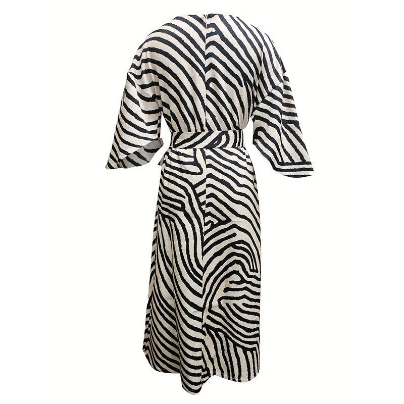 Women's Elegant Geometric Print Batwing Sleeve Round Neck Flowy Maxi Dress Spring Summer Casual Or Fashion Dress